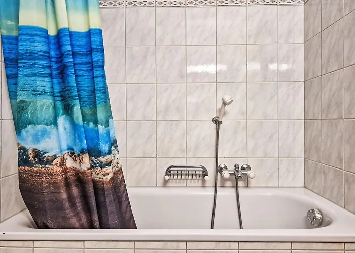 Victoria 1c0 By Interhome *